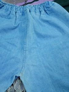 flared jeans with pearl