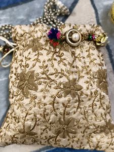 Bangles &amp; Jewellery Set