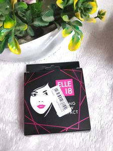 Elle 18 compact powder shade pearl