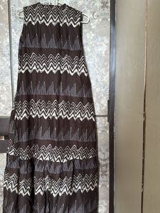 Stylish Ethnic Print Sleeveless Kurta