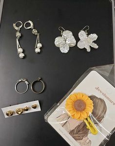 Assorted Jewelry Set