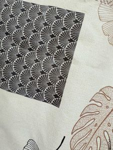 Modern Leaf Print table mat