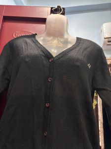 Chic Black V-Neck Cardigan