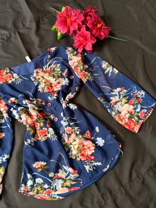 Chic Floral Print Top