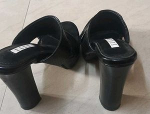 Chic Black Platform Wedge Heels