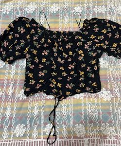 Floral Off-Shoulder Crop Top