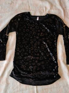 Stylish Black Velvet Leopard Print Top