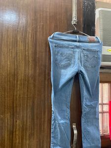 Levi's Light Wash Jeans