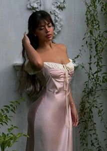 Elegant Pink Off-Shoulder maxi Dress