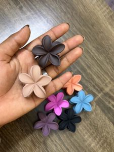 Cute Flower Claw Hair Clips🌸🌼(Set-7)