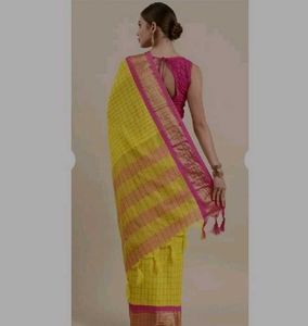saree 🌻💛💗