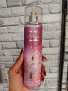 Strawberry Snowflake bath &amp;body works mist