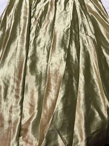 🍐satin skirt