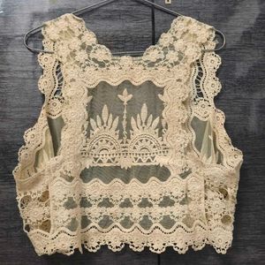 Boho Lace Sleeveless jacket