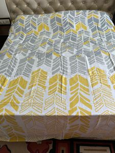 Modern Leaf Print Yellow-grey Bedsheet Set