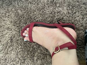 Used Monrow Red Heels