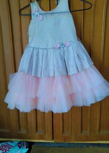 Very Beautiful Net With Glitter Layer Frock