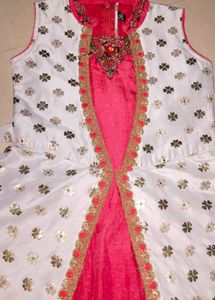 Beautiful White &amp; Red Ethnic Gown
