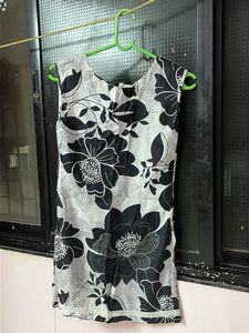 black n white short kurti