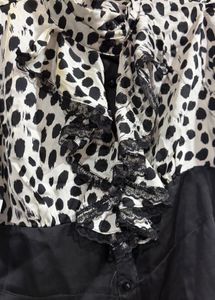 Chic Black &amp; White Dalmatian Print Ruffle Top