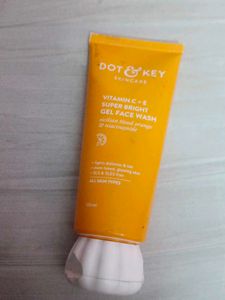 DOT & KEY Vitamin C+E Face Wash