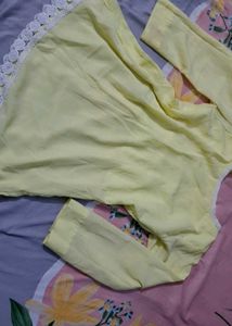 yellow top/tunic