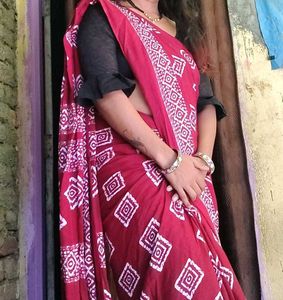 Elegant Maroon Saree