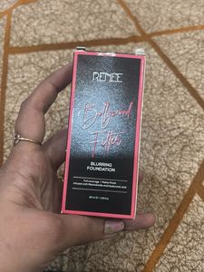 RENEE Bollywood Filter Blurring Foundation