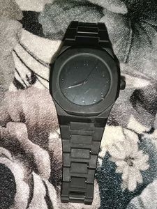 Stylish Black aura watch