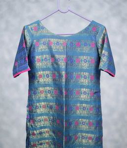Elegant Brocade Kurta with Floral Print