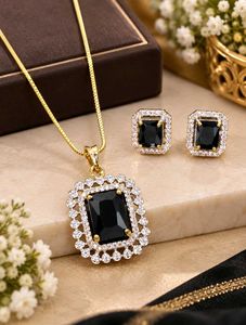 Elegant Black Stone Necklace &amp; Earrings Set