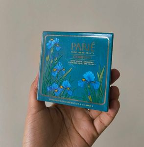 Brand new Parul Garg Beauty Compact