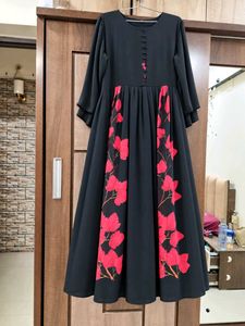 FLORAL BLACK GOWN