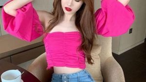 magenta tube top with puffy bell sleeves