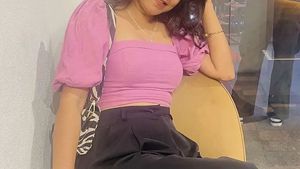 cute purple top