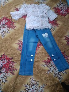Cute Ruffled Top & Jeans Set