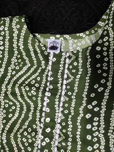 Hurry Mehandi Green Bandhani Kurti On Sale!