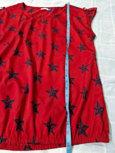 Red Star Print Sleeveless Top