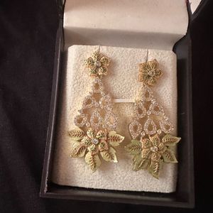 Gold plated Floral Diamond Earrings