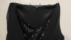Chic Black Sequin V-Neck Dress