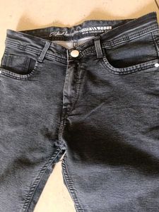 Stylish Dark Wash Straight Leg Jeans