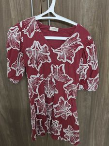 Maroon floral print V-neck top