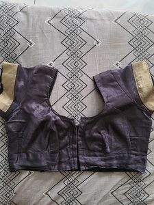 Elegant Grey Saree with Gold Border