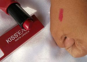 Kiss Beauty  red Matte Lipstick combo