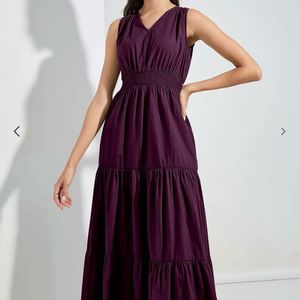 Chic Plum Tiered Midi Dress