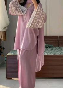 Elegant Pink Kurta Set with Embroidery