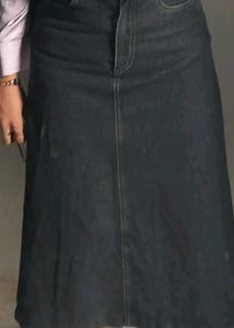 denim skirt knee length