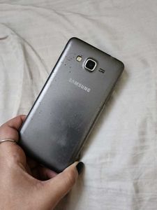 Samsung Duos Mobile Phone for parts DEAD