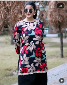 Black floral kurta with lace detailing