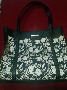 Stylish Floral Tote Bag